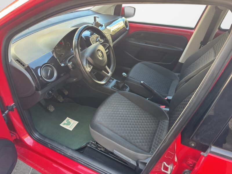 Skoda Citigo Red MPI 1.0 2018 - 11